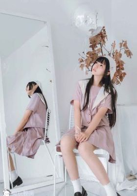 日韩丝袜制服中文综合_BD韩语在线观看电视